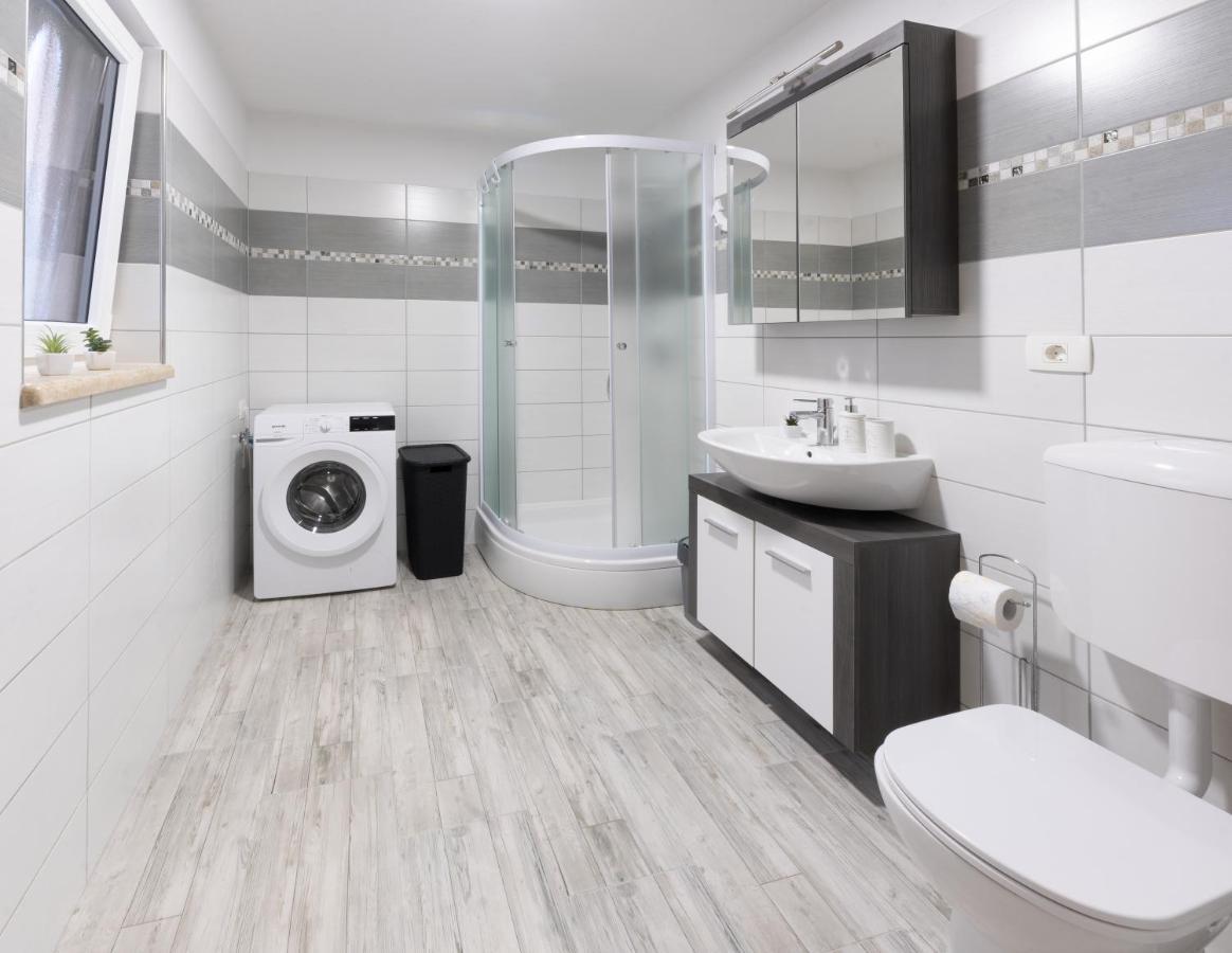 Apartments Gea ルツィヤ エクステリア 写真